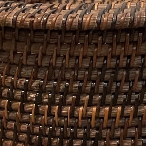 Calaisio Arc Tray Oval with Handles Extra Large - Picture 6 of 9